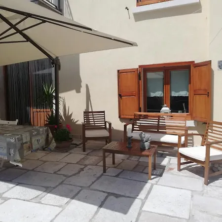 Barbara Borgo Grotta Gigante