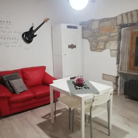 Barbara Borgo Grotta Gigante